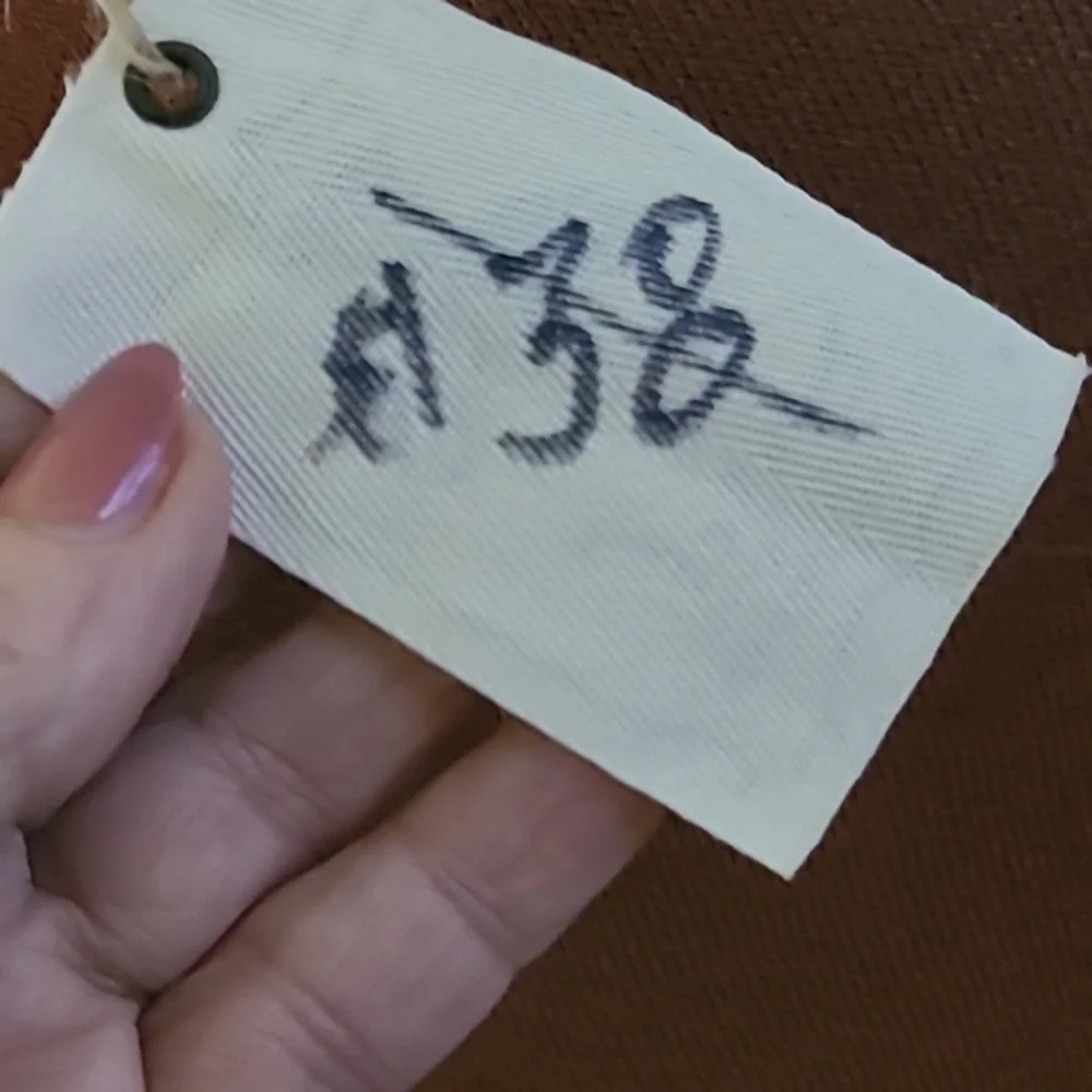 Easel for Angels from Los Angeles sz. S. Rust with Crochet sleeves. (#1302) - Picture 7 of 11